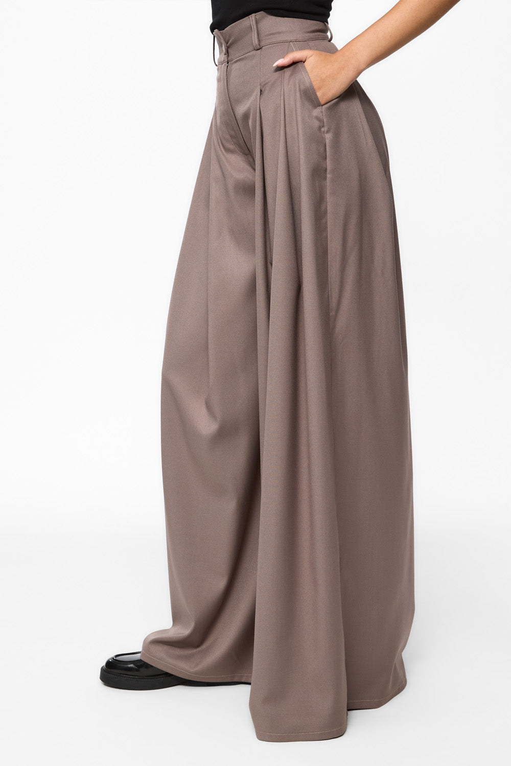 Pantalon bej din stofa Kimi