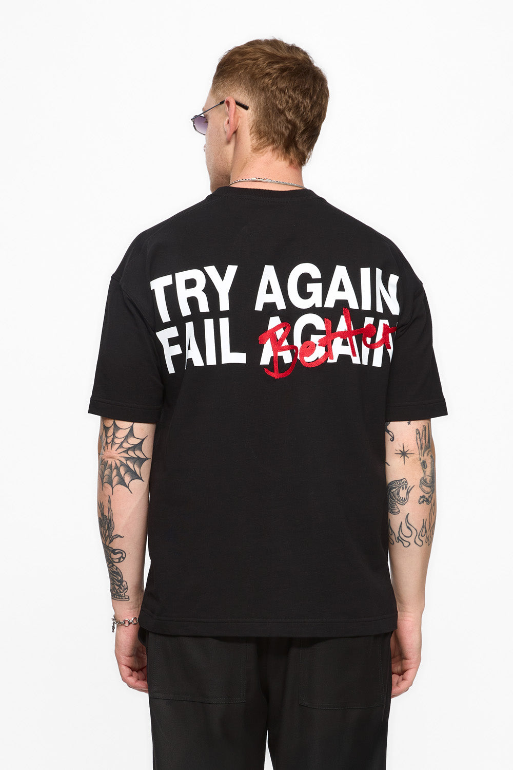 Tricou negru cu imprimeu si broderie Fail Fail
