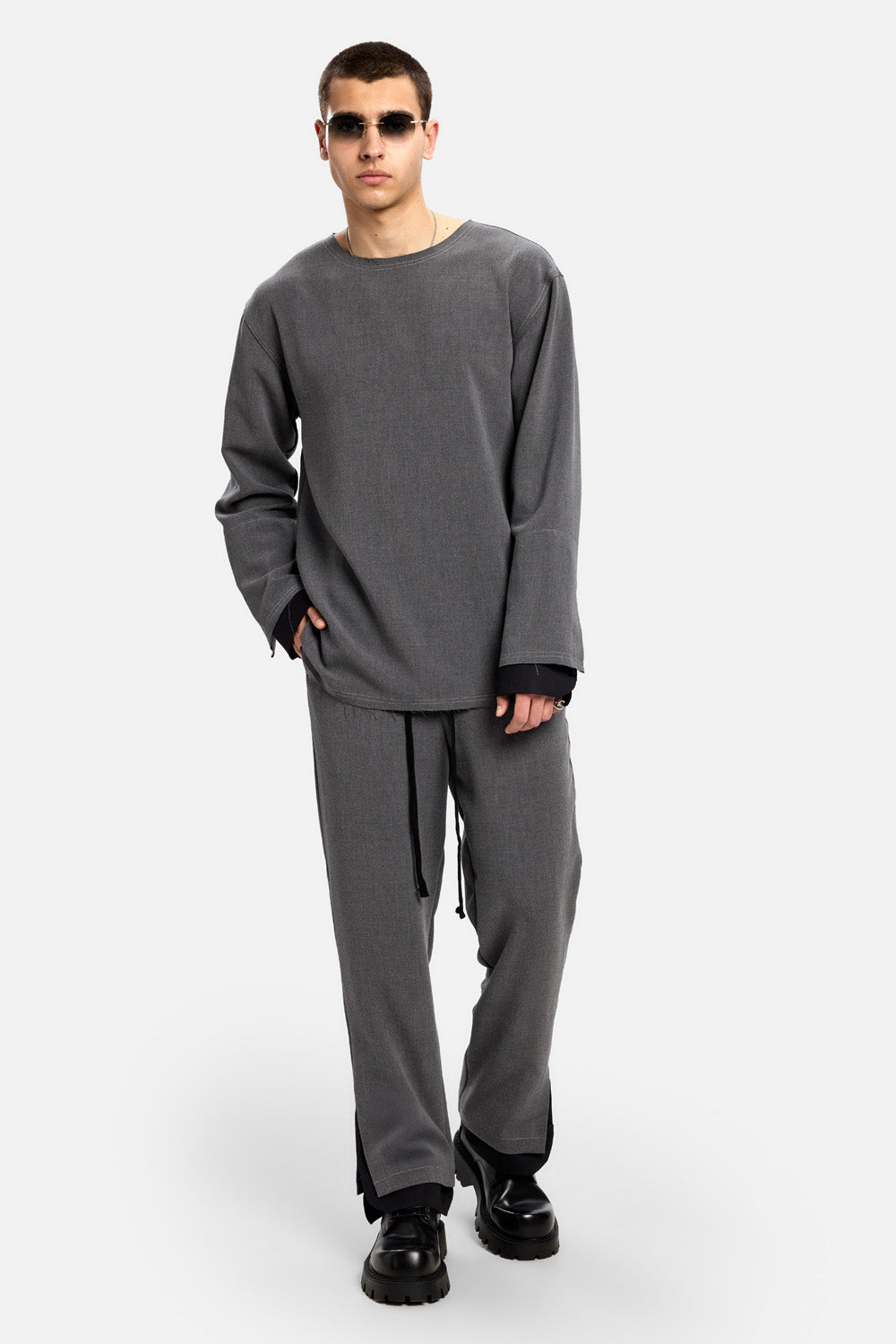 Pantaloni gri din stofa 247