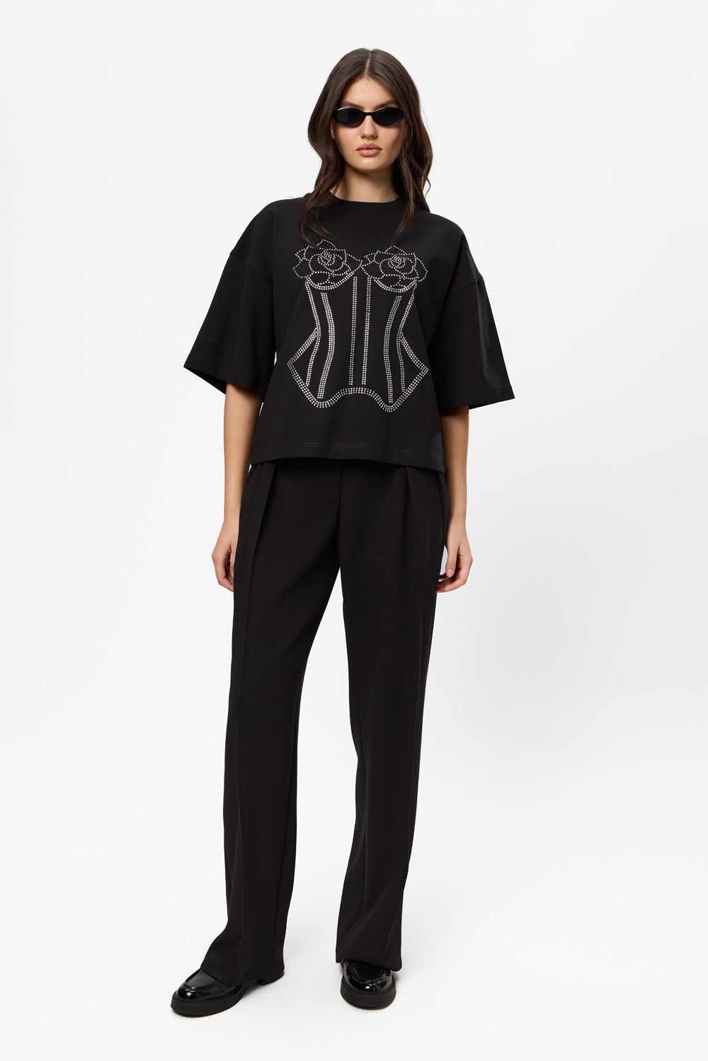 Roses Black T-shirt with Applied Rhinestone