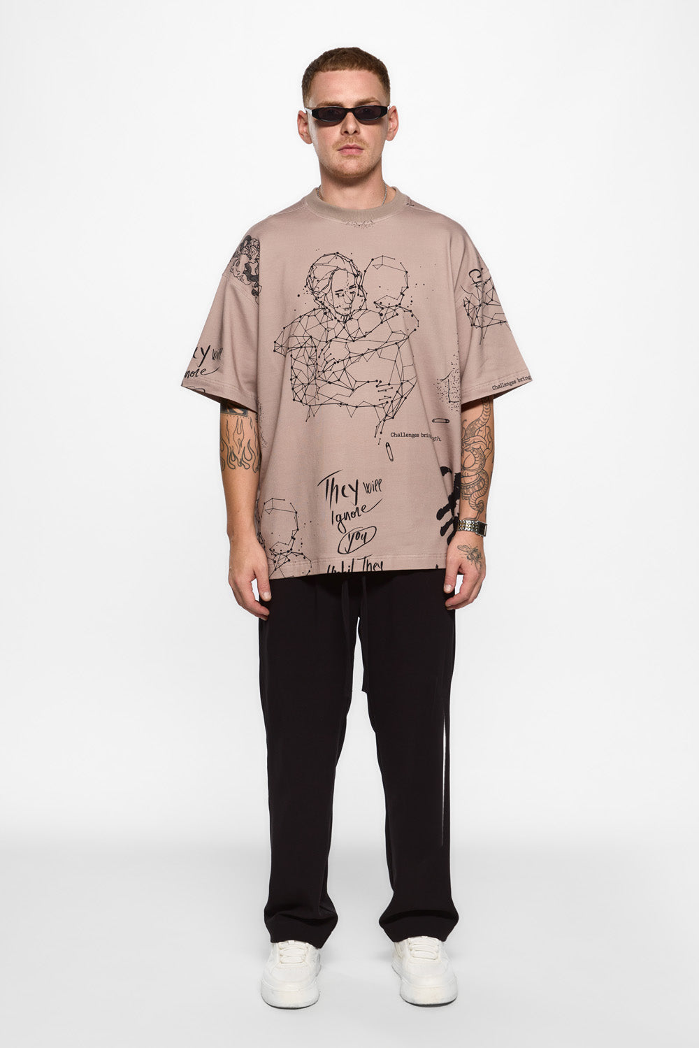 Tricou bej oversized cu imprimeu Tattoo