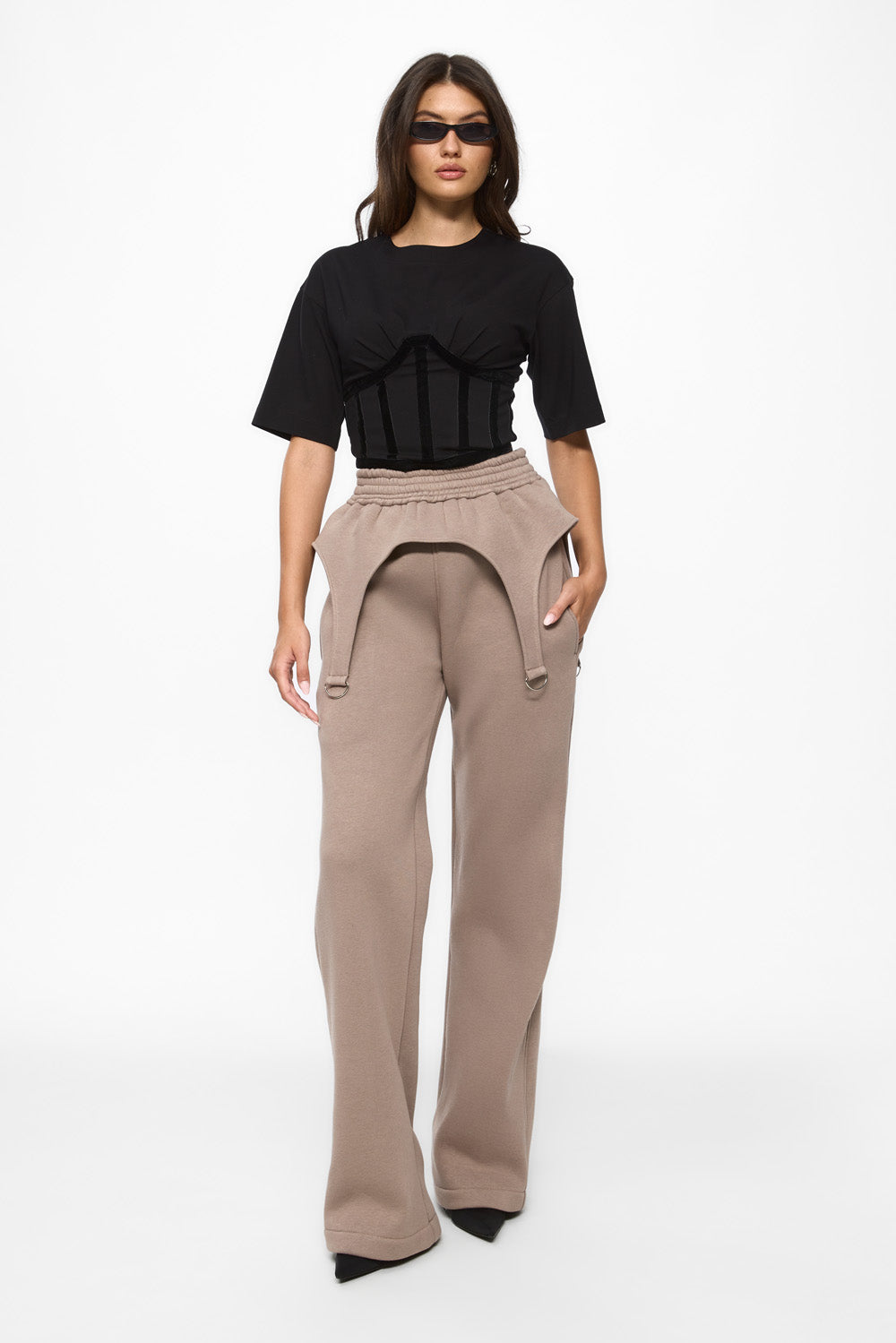 Pantaloni de trening flausati bej cu portjartiere Goddess