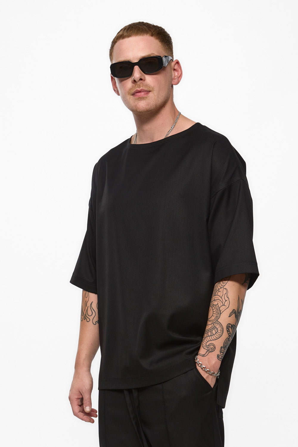 Tricou Negru din Stofa Thom V2