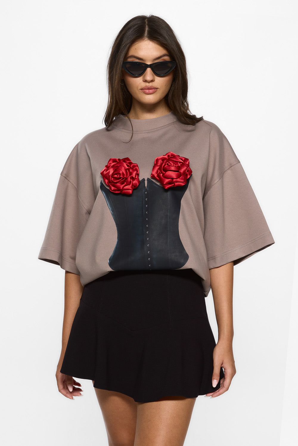 Tricou bej cu imprimeu corset și detalii aplicate Belle