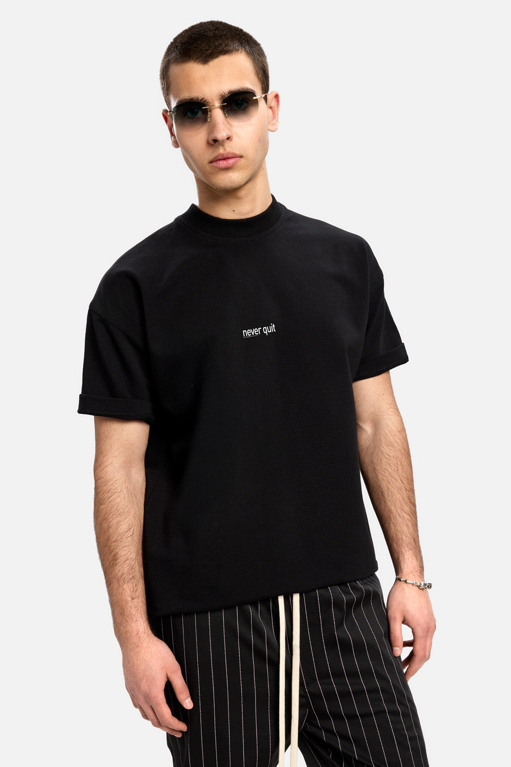 Tricou cu imprimeu Alpha | Bărbați | Negru | Stil Modern & Elegant | Confort & Funcționalitate | Atelier Hamza