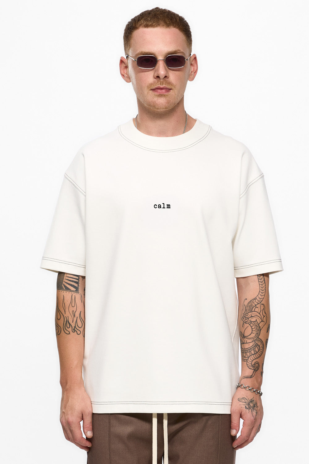Tricou negru cu broderie Calm 2.0