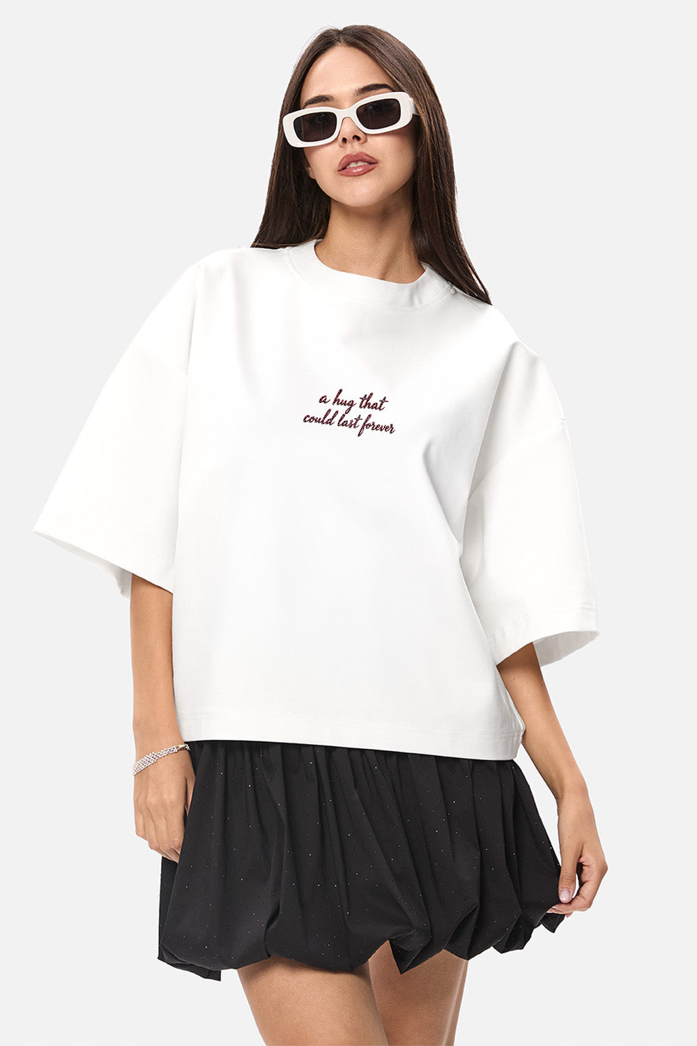 Tricou off-white cu imprimeu Burgundy Hands