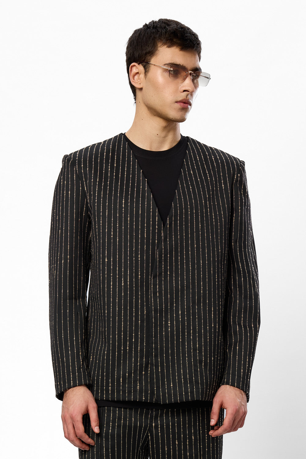 Cardigan negru cu dungi din stofa 247