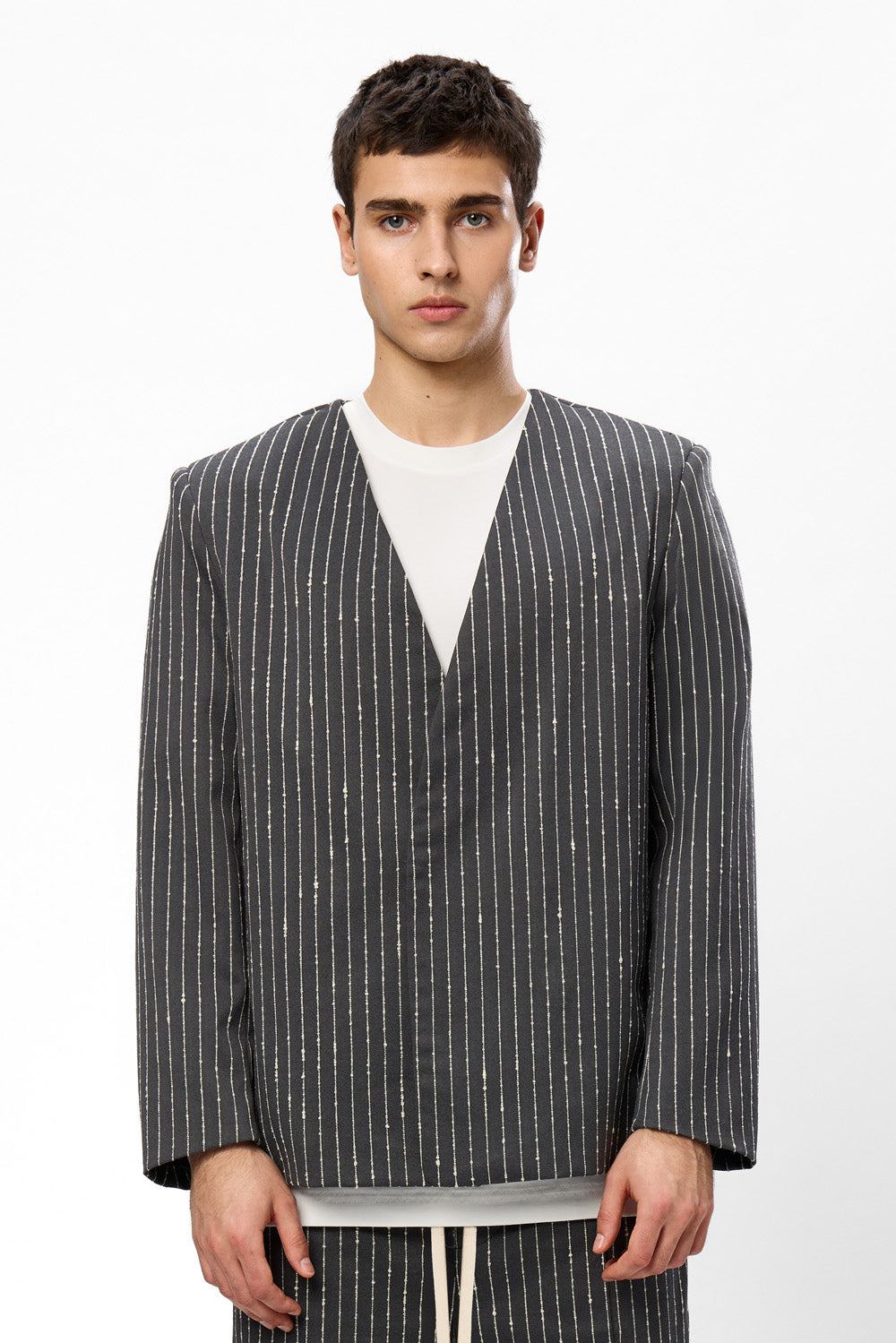 Cardigan negru cu dungi din stofa 247