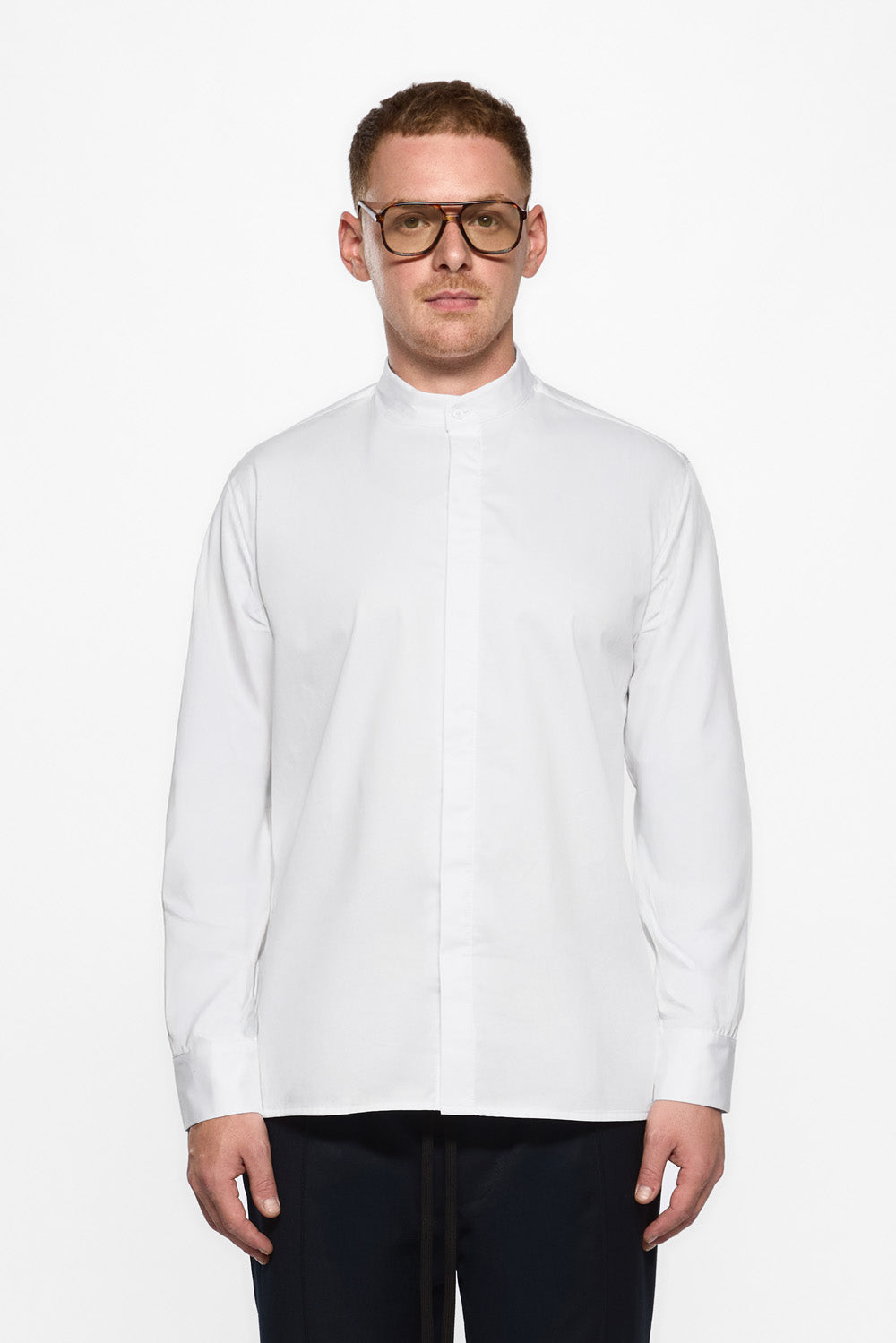 Camasa Thom V2 | Barbati | Alb | Stil modern și elegant | Confort și funcționalitate | Atelier Hamza