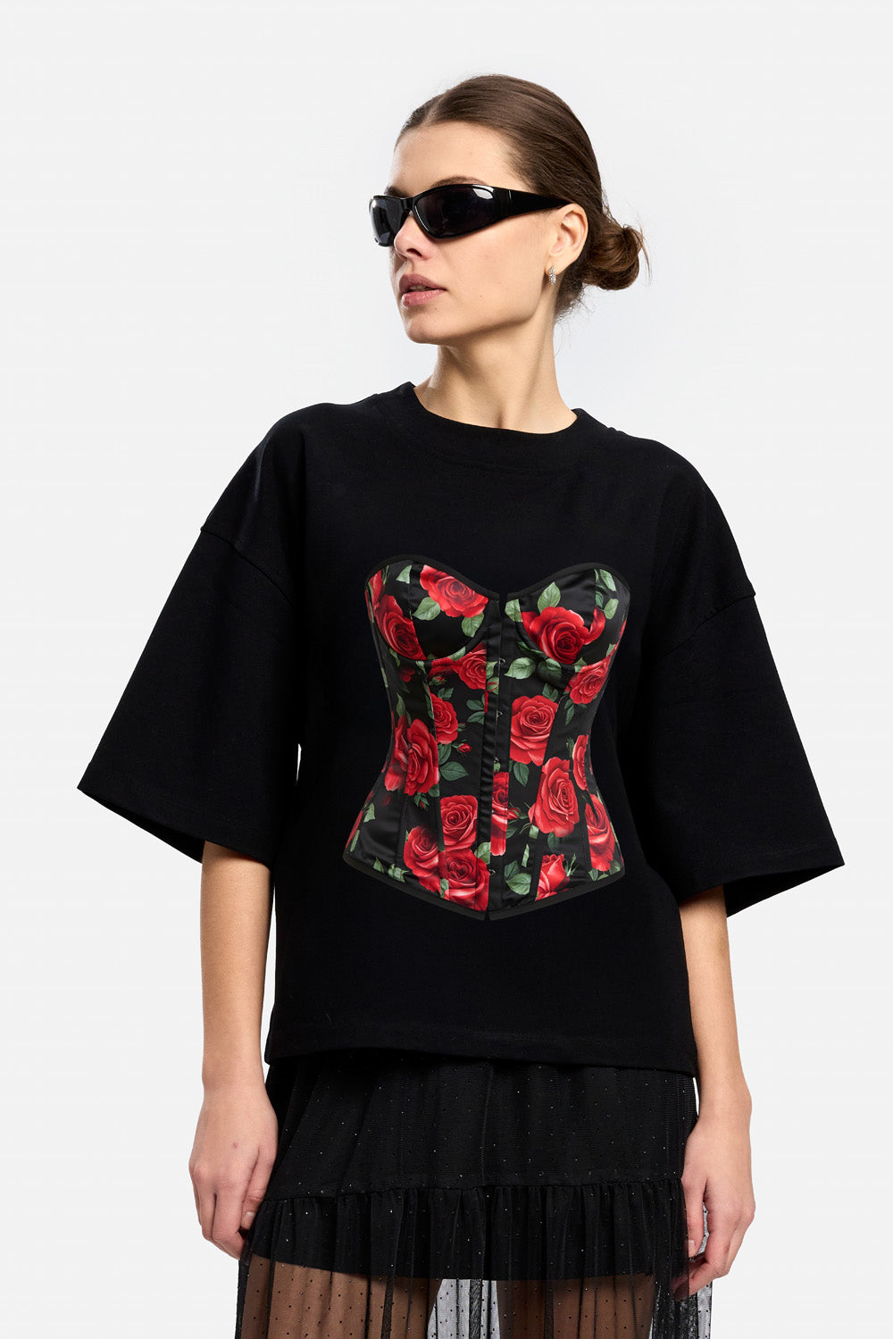 Tricou cu imprimeu Bouquet| Femei | Negru | Stil Modern & Elegant | Confort & Funcționalitate | Atelier Hamza