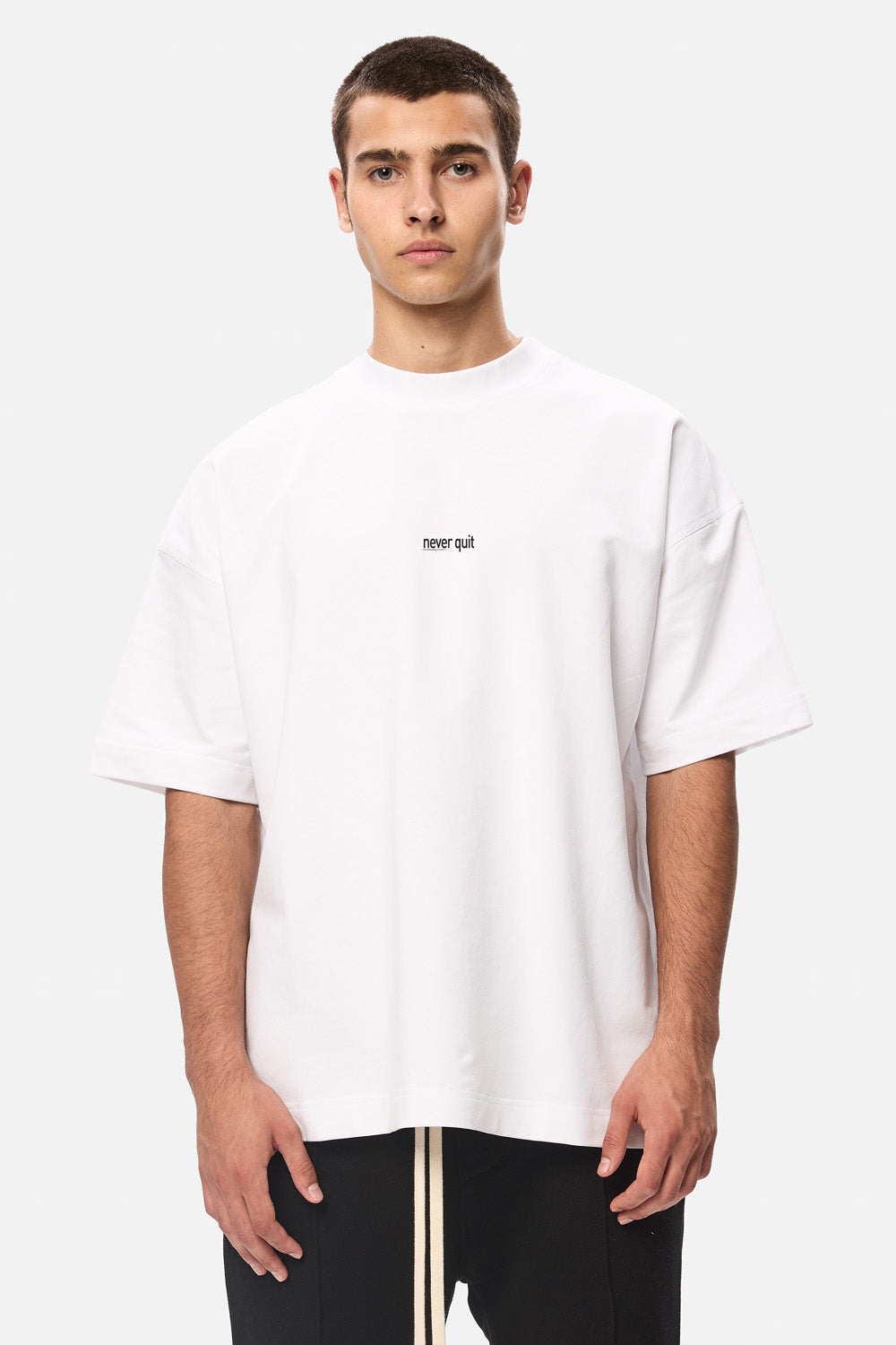 Tricou negru cu imprimeu Alpha