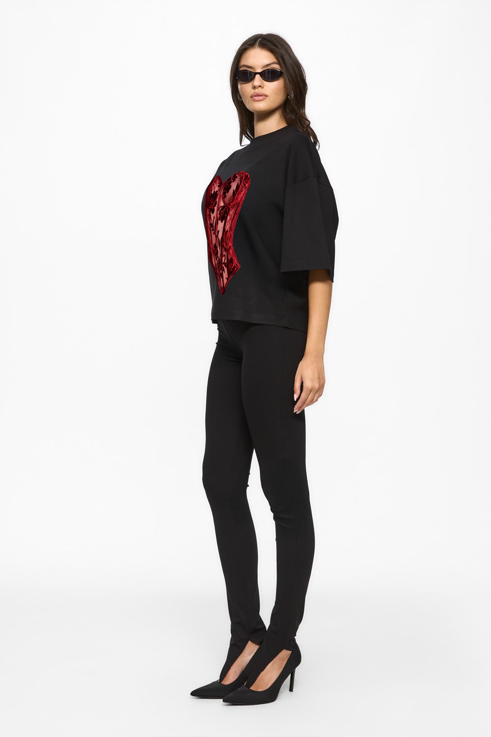 Tricou negru cu imprimeu Red Lace