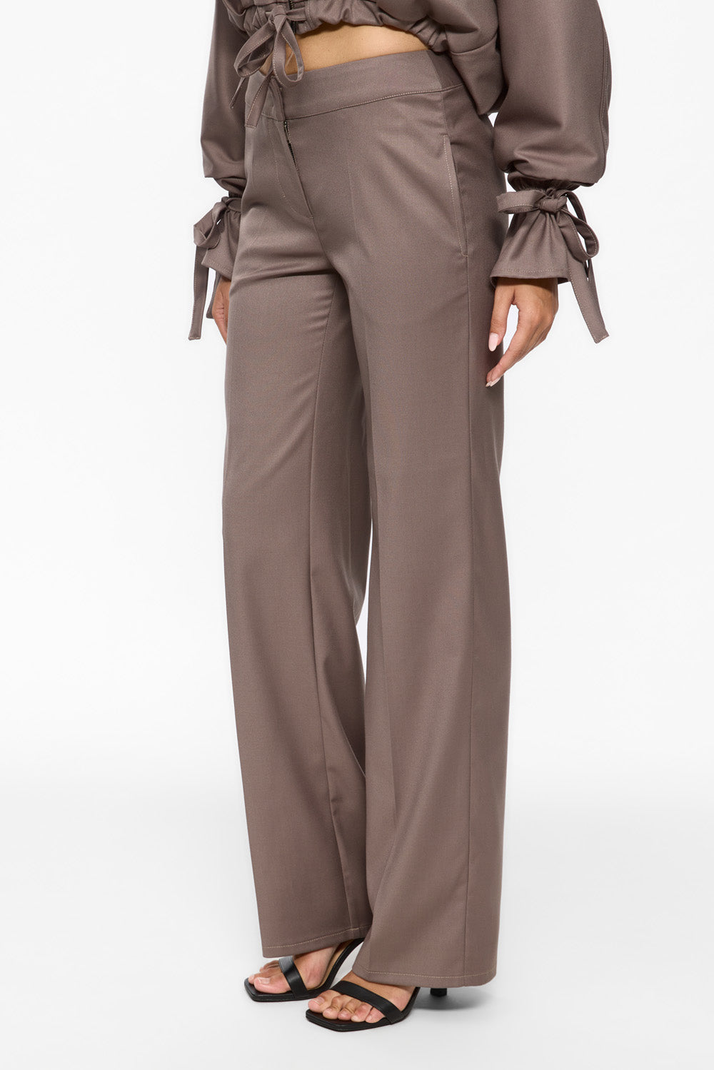 Pantalon bej din stofa Swan