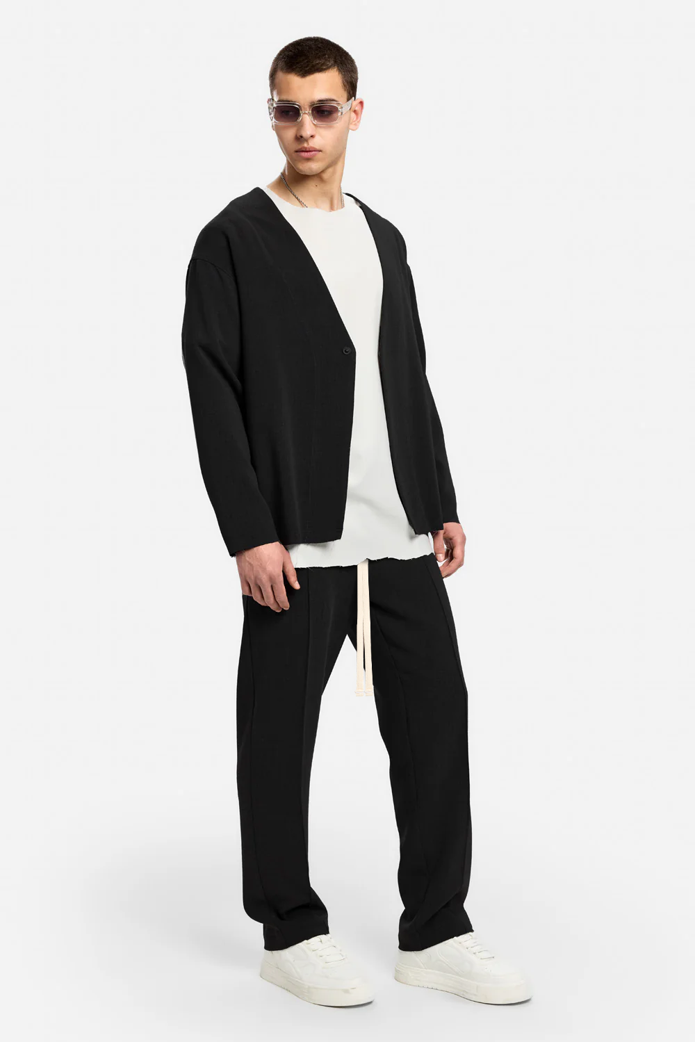 Pantaloni negri din stofa 247