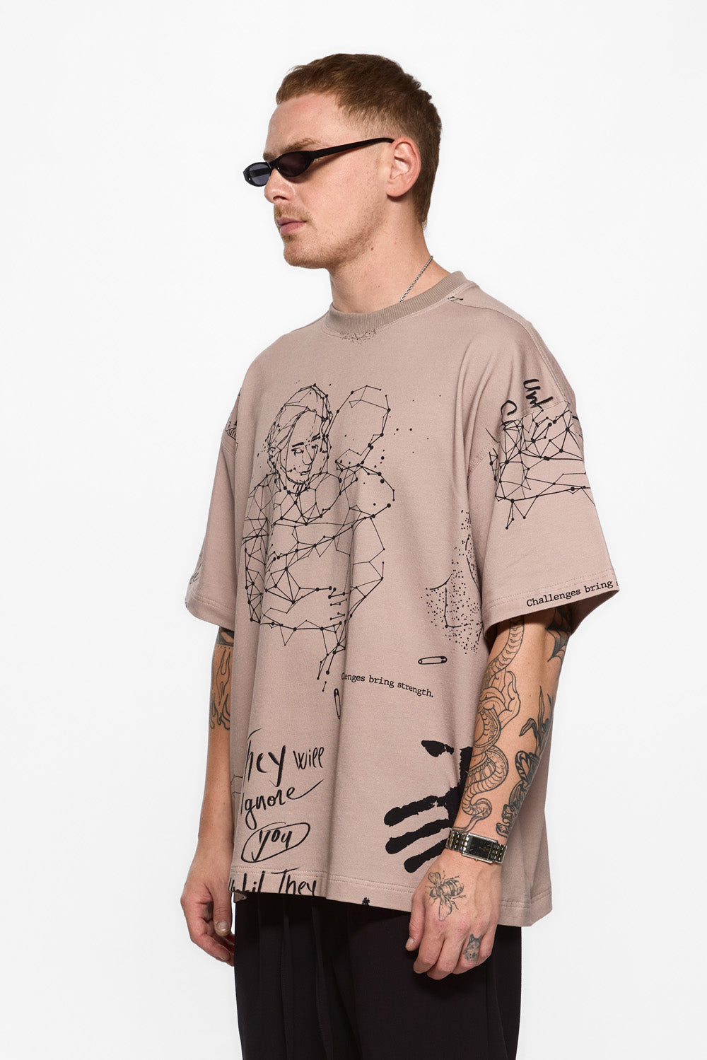 Tricou bej oversized cu imprimeu Tattoo