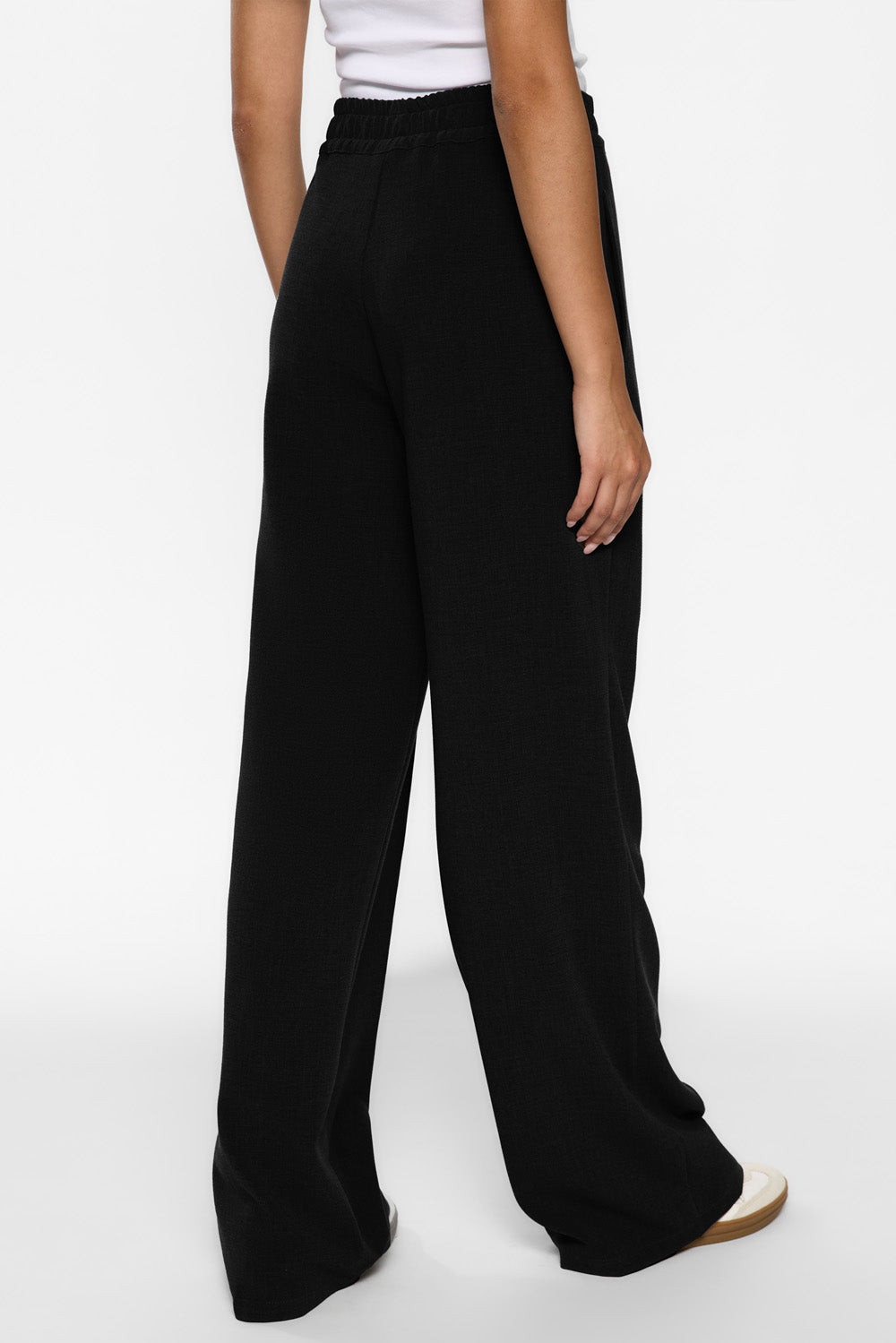 Pantaloni negri din stofa 247