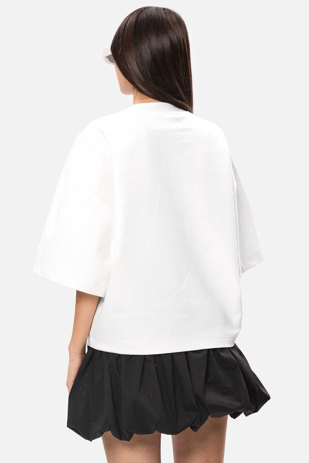 Tricou cu imprimeu Black Rose | Femei | Alb| Stil Modern & Elegant | Confort & Funcționalitate | Atelier Hamza