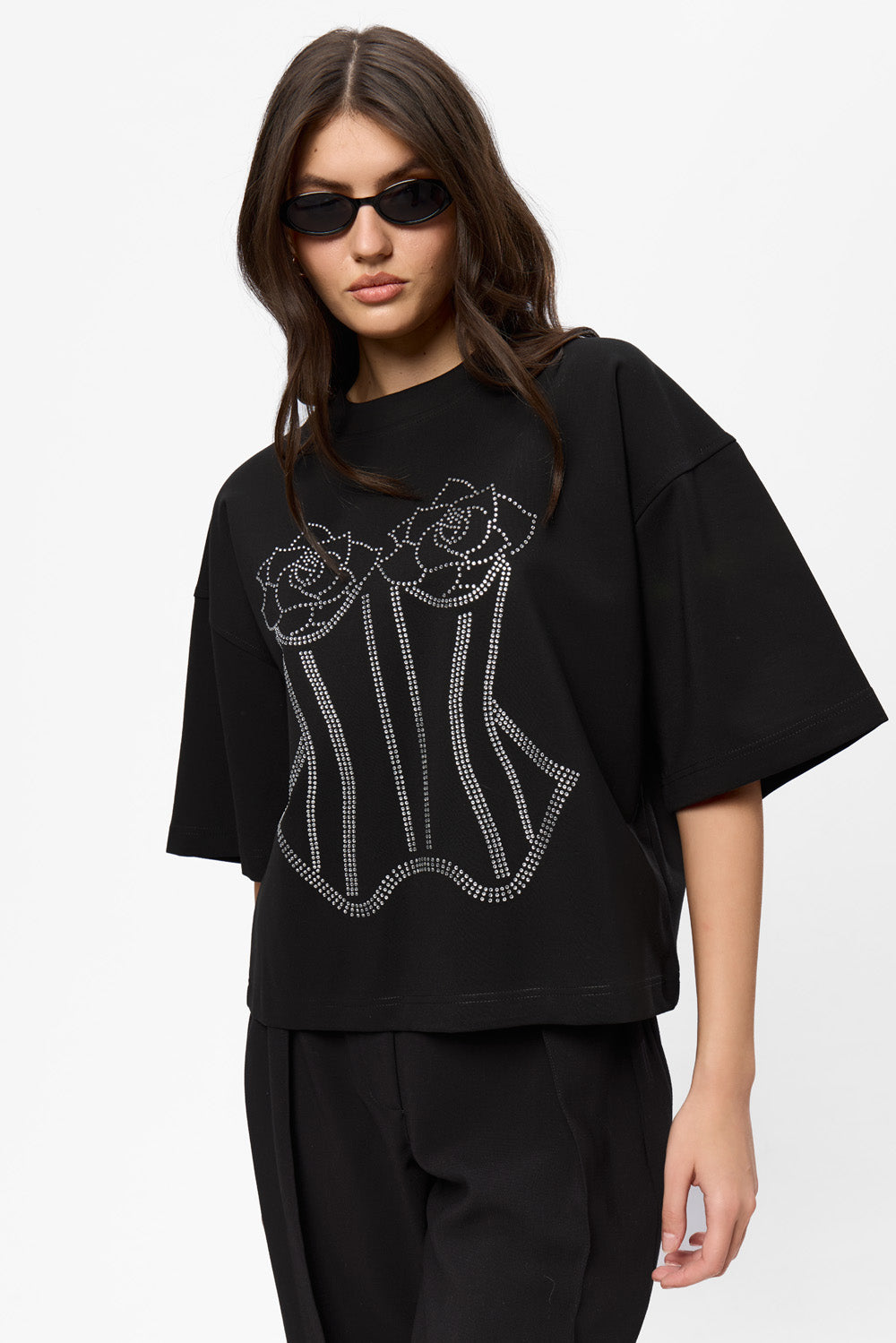 Roses Black T-shirt with Applied Rhinestone