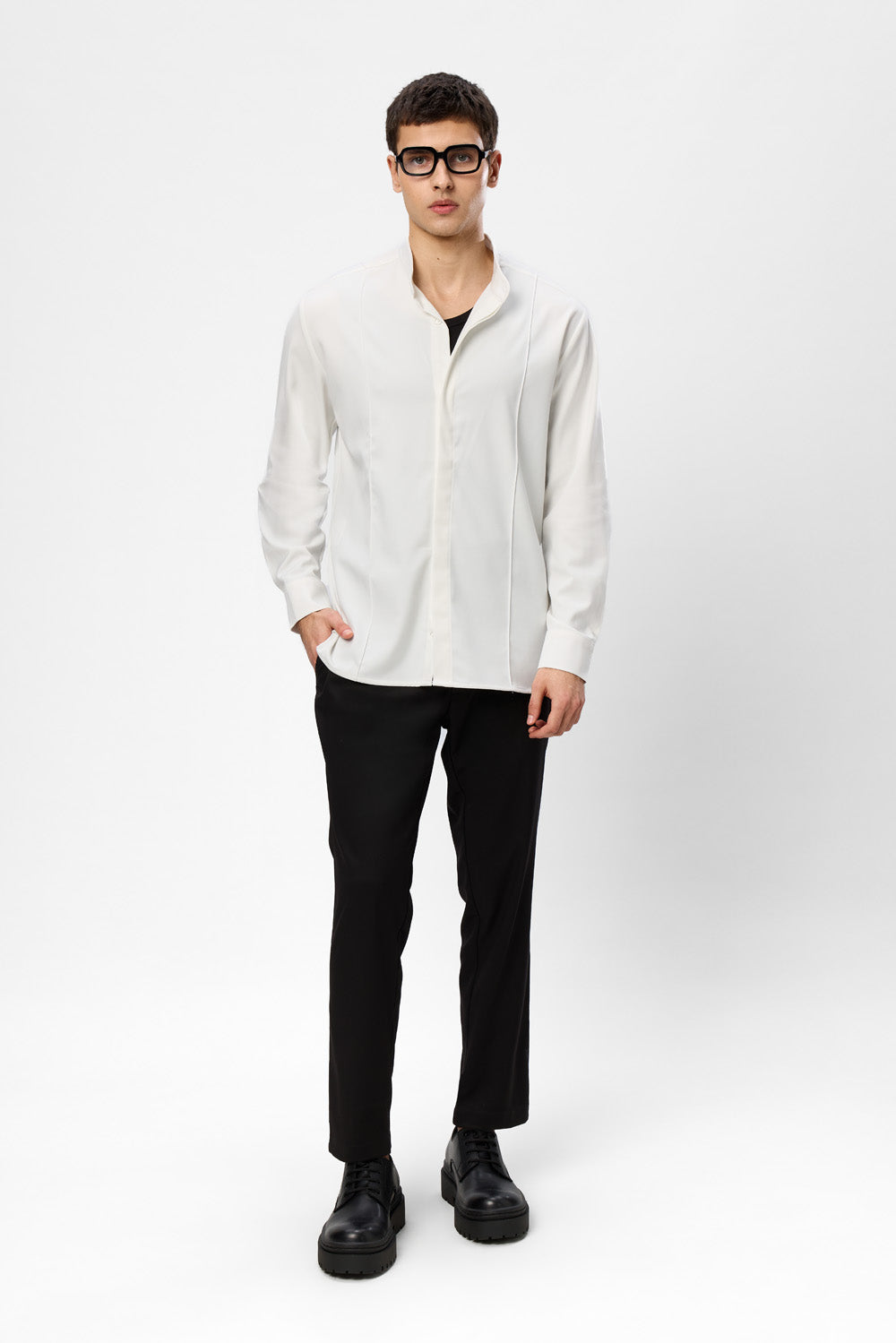 Camasa off-white cu cusaturi decorative din Stofa Thom V3