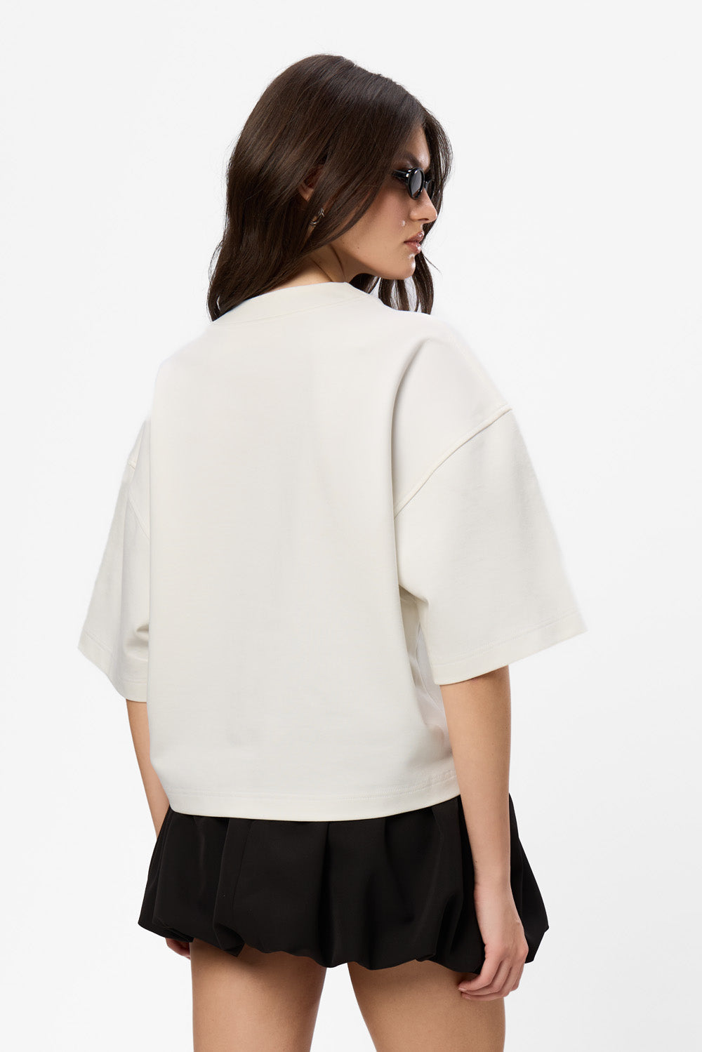 Tricou off-white cu imprimeu si trandafiri aplicati din dantela Belle V2