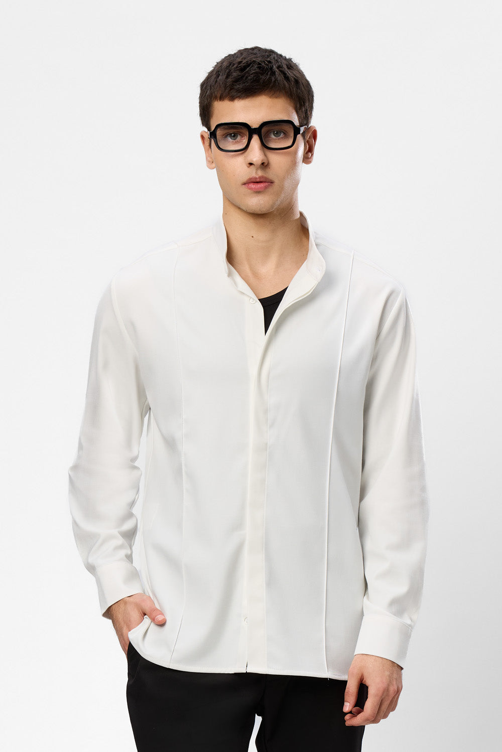 Camasa off-white cu cusaturi decorative din Stofa Thom V3