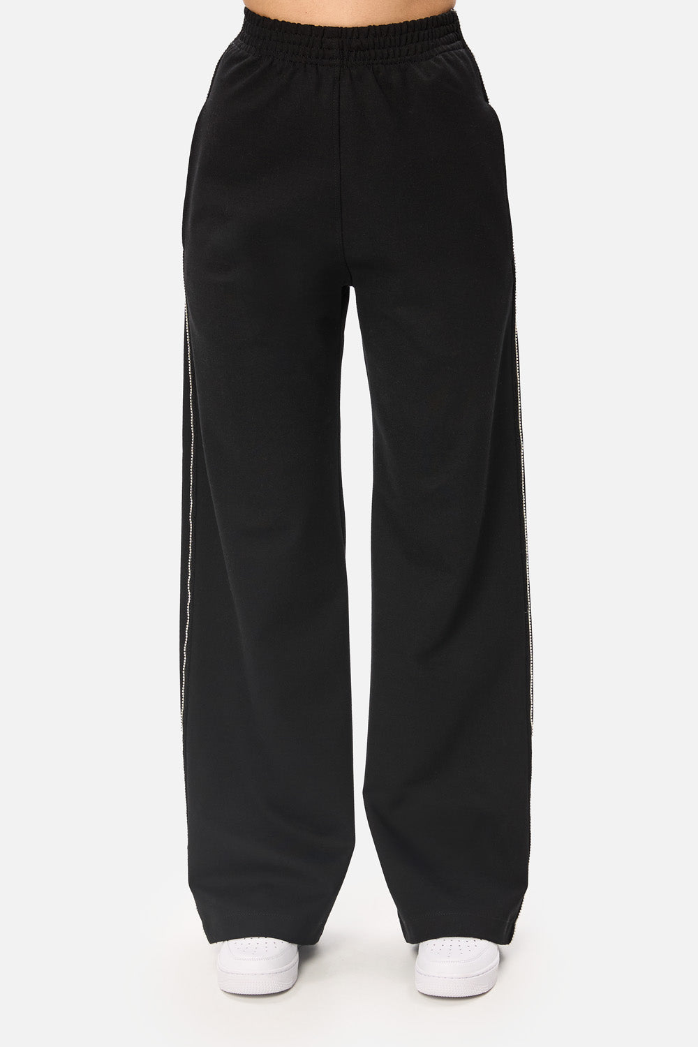Pantaloni Sydney cu bandă de strasuri aplicate| Femei | Negru | Stil Modern & Elegant | Confort & Funcționalitate | Atelier Hamza