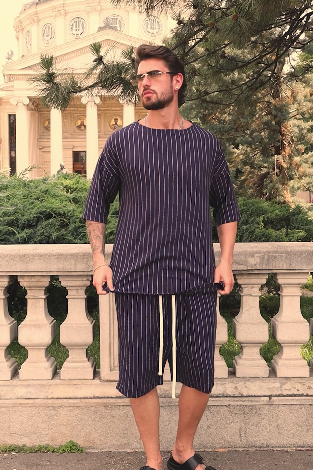 Pantaloni scurti din in Monaco | Barbati | Bleumarin | Stil Modern & Elegant | Confort & Funcționalitate | Atelier Hamza