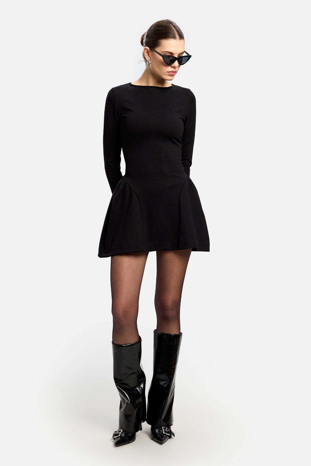 Lille black dress with long sleeves