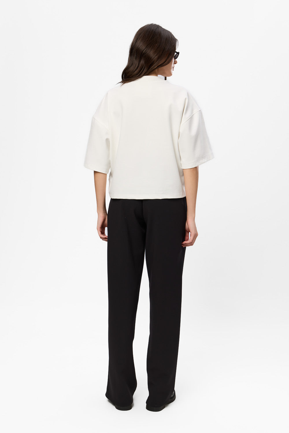 Tricou off-white cu corset cusut Silhouette