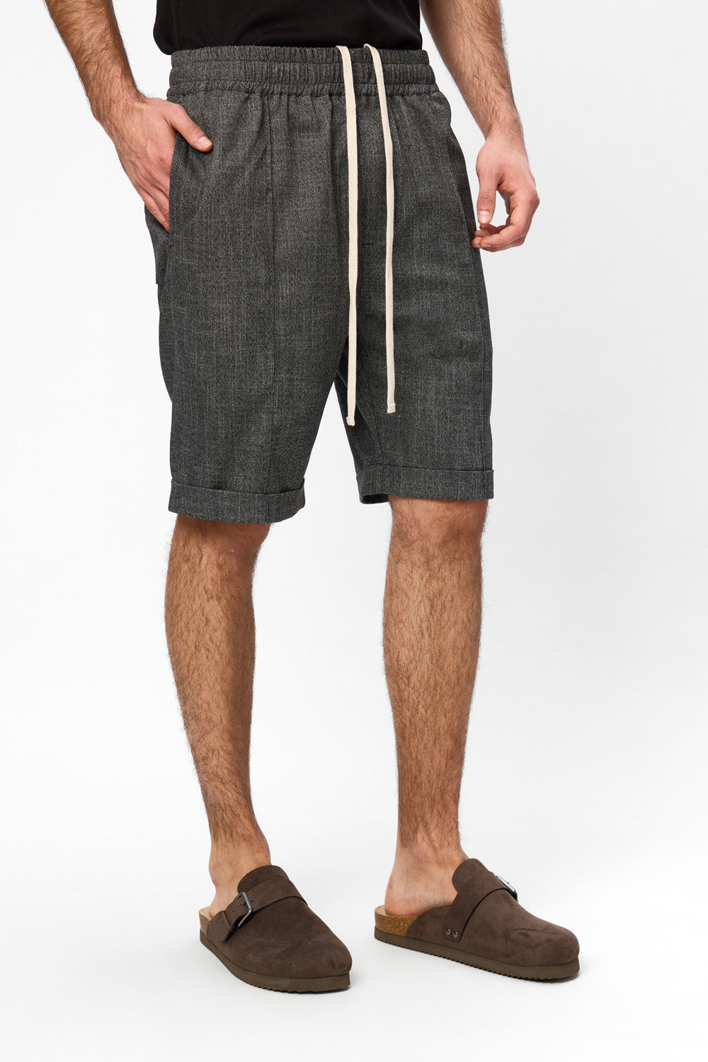 Pantaloni scurti negri melanj din Stofa Thomas