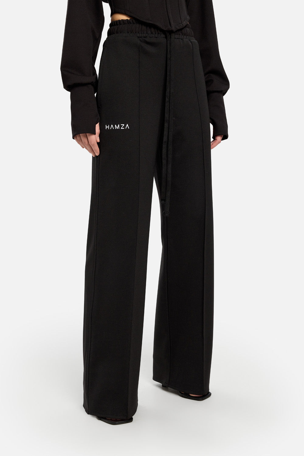 Pantaloni evazați  Karol| Femei | Negru | Stil Modern & Elegant | Confort & Funcționalitate | Atelier Hamza