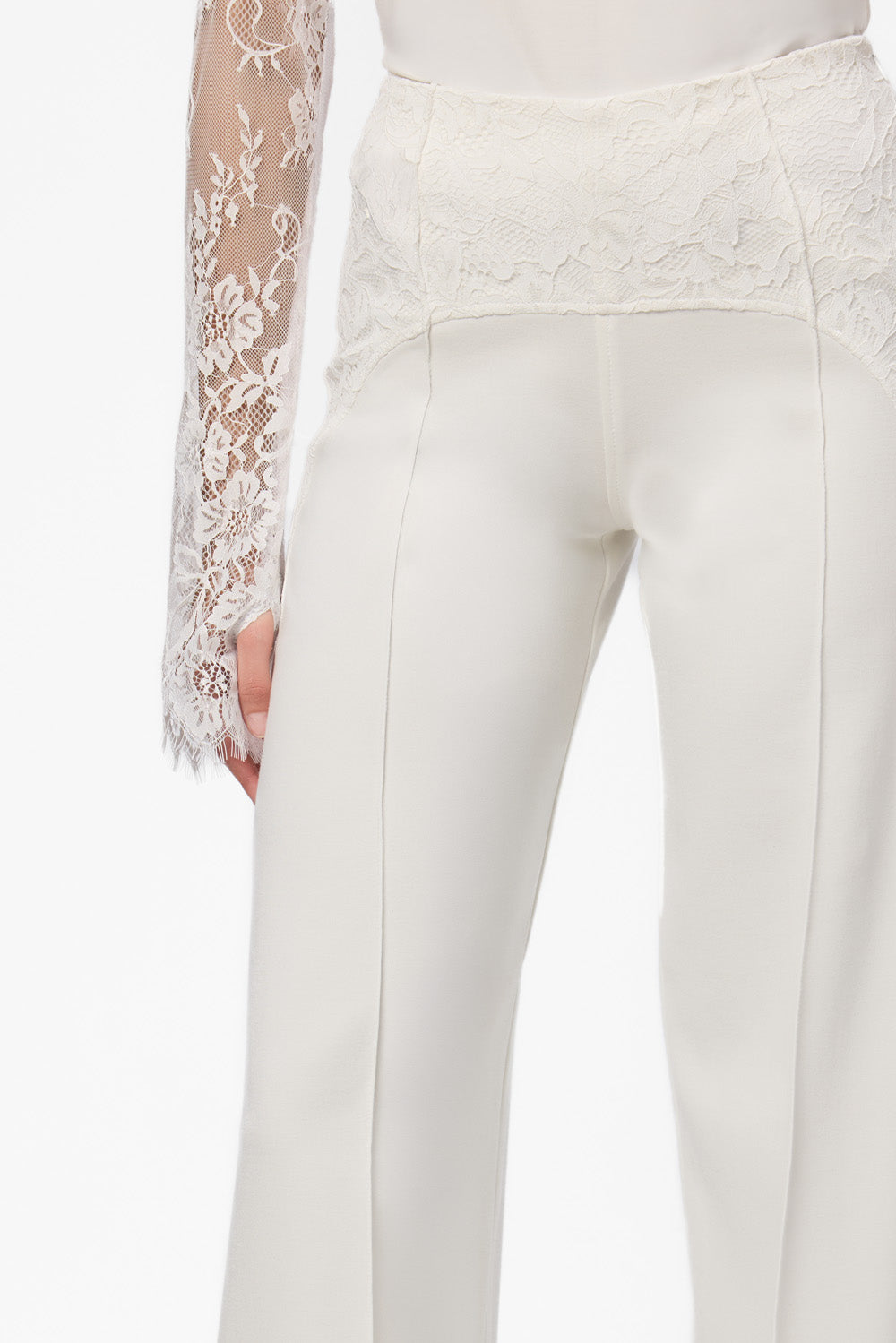 Denise off-white Top with lace sleeves