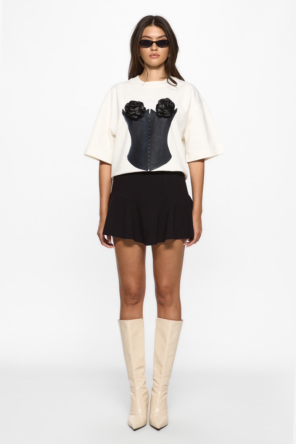 Black rose with floral applique off-white T-shirt W
