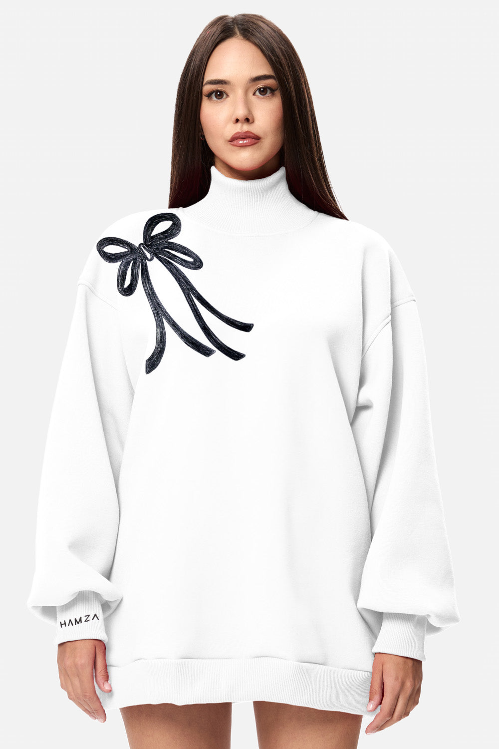 Ribbon White Embroidered fleece Turtleneck