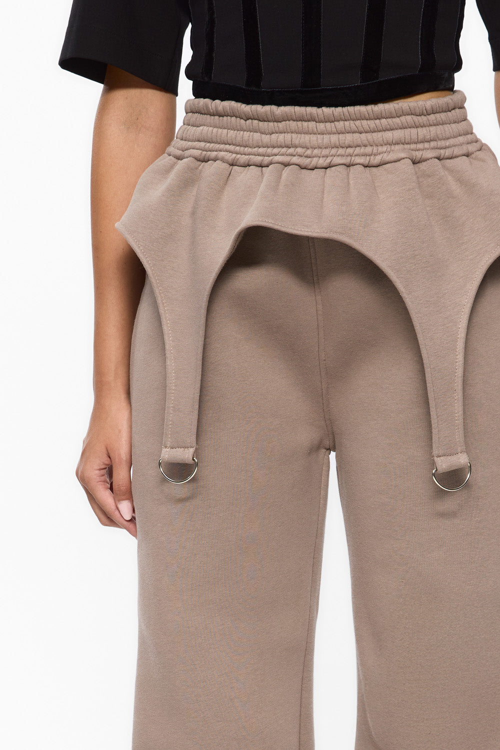 Pantaloni de trening flausati bej cu portjartiere Goddess