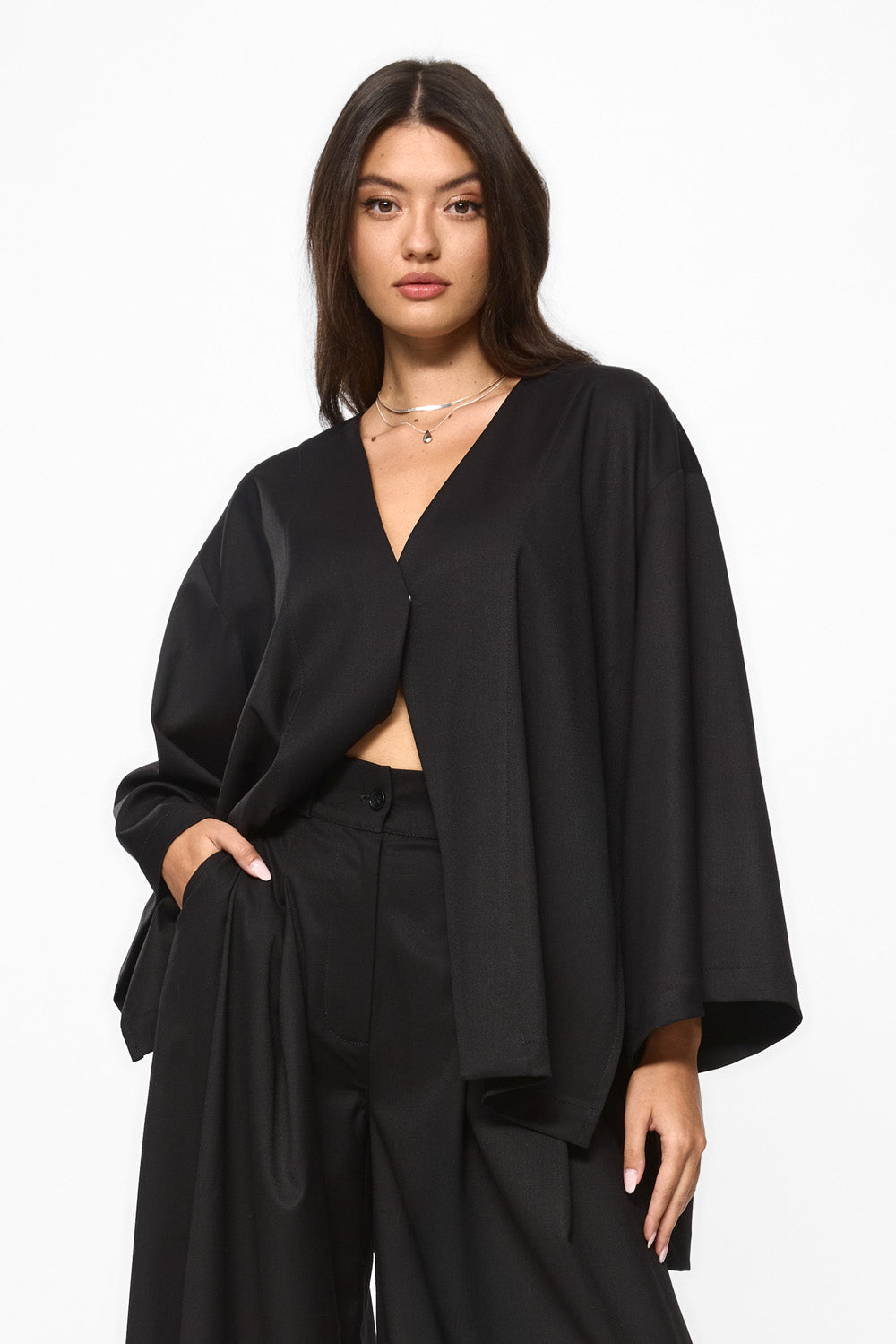 Cardigan din stofa Kimi | Femei | Negru | Stil modern și elegant | Confort și funcționalitate | Atelier Hamza