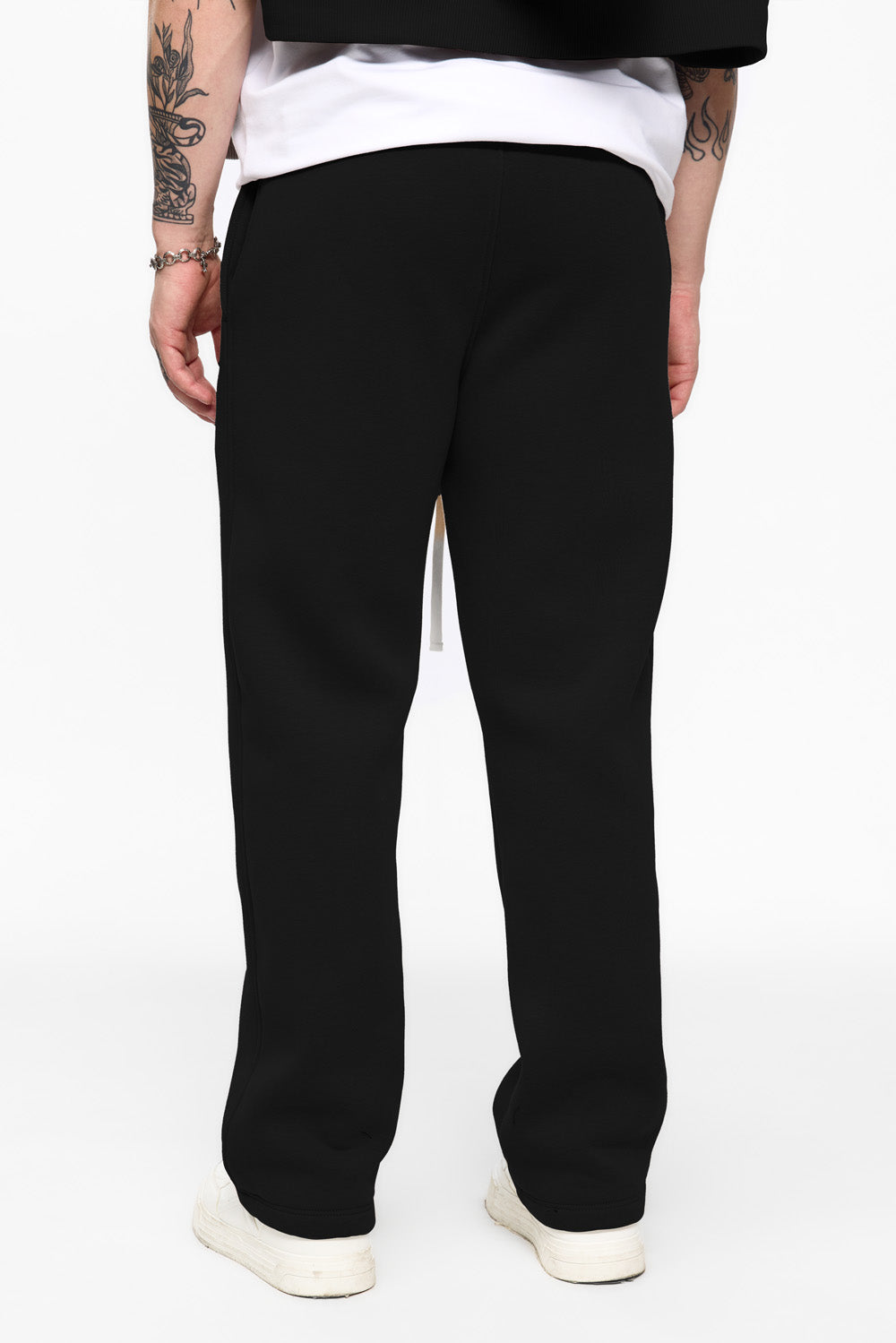 Pantalon negri de trening cu cusatura decorativa 247