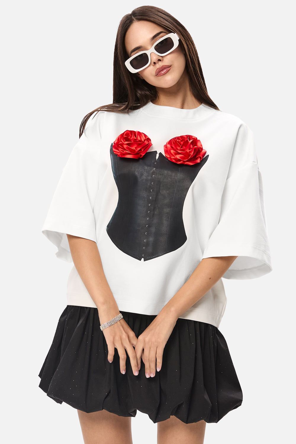 Tricou alb cu imprimeu corset și detalii aplicate manual Belle