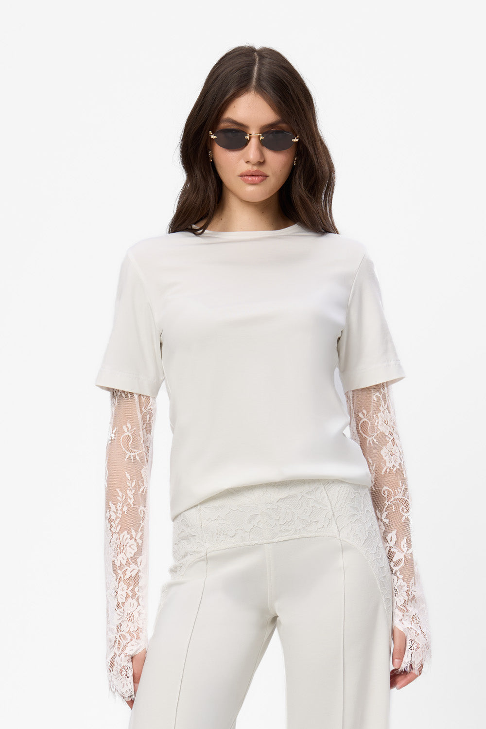 Top off-white cu maneci de dantela si cu corset Denise
