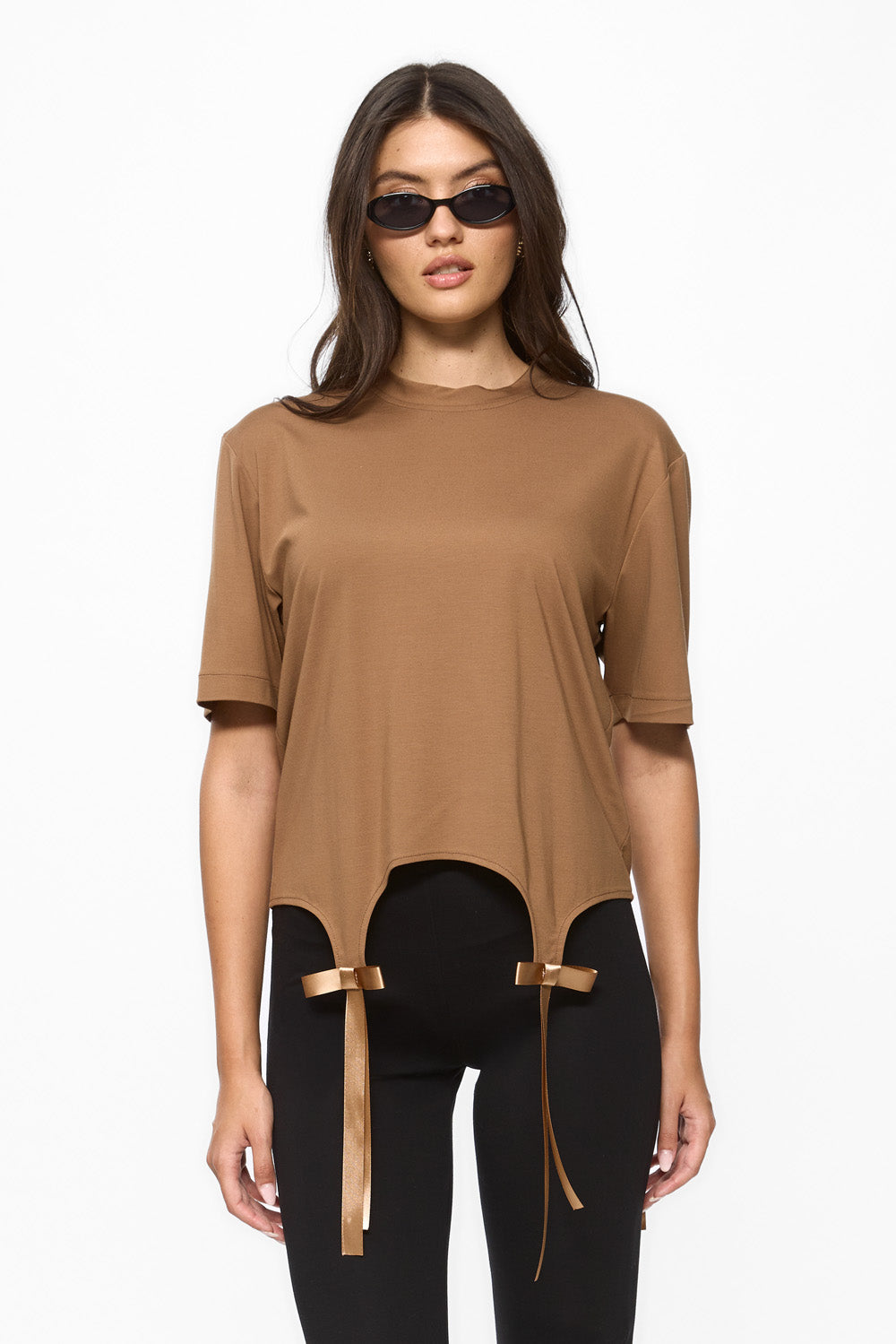 Charme T-shirt with hand-applied bows | Women | Brown | Modern and elegant style | Comfort and functionality | Atelier Hamza