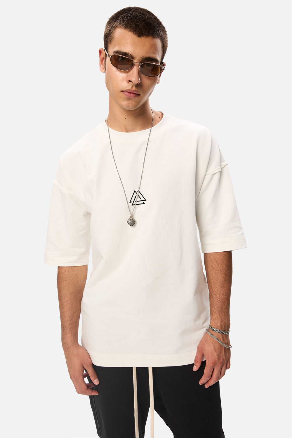 Tricou off white cu broderie Yoghin 