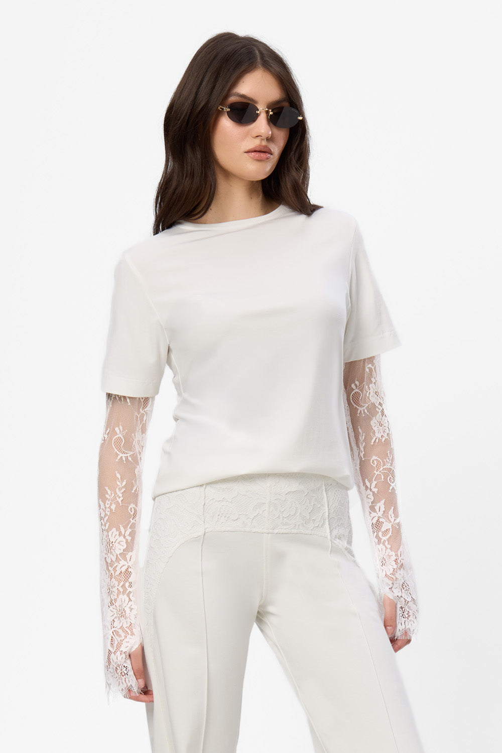 Denise off-white Top with lace sleeves