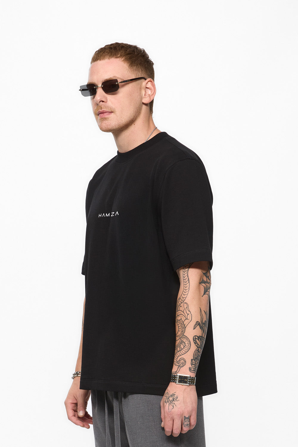 Tricou negru cu broderie Akira v2