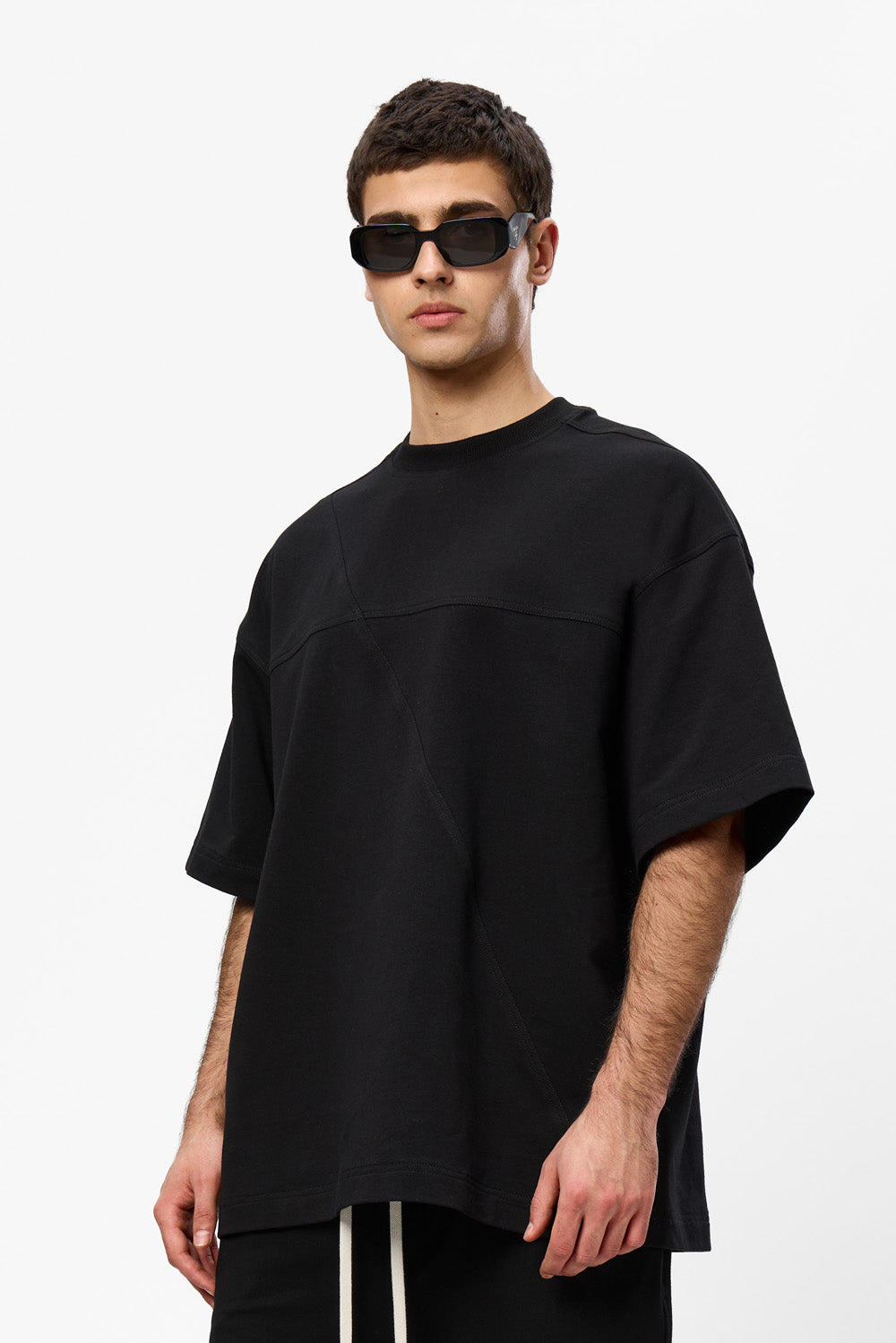Tricou negru cu cusaturi decorative Oversized 