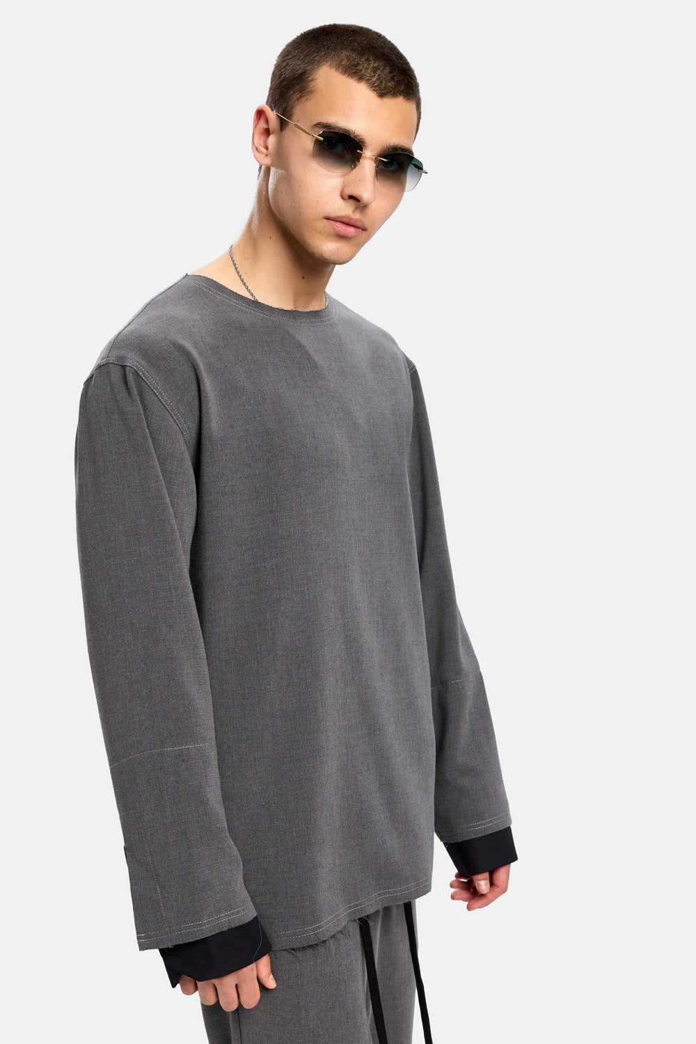 Bluza gri cu detaliu inspirat din cămăși 247  