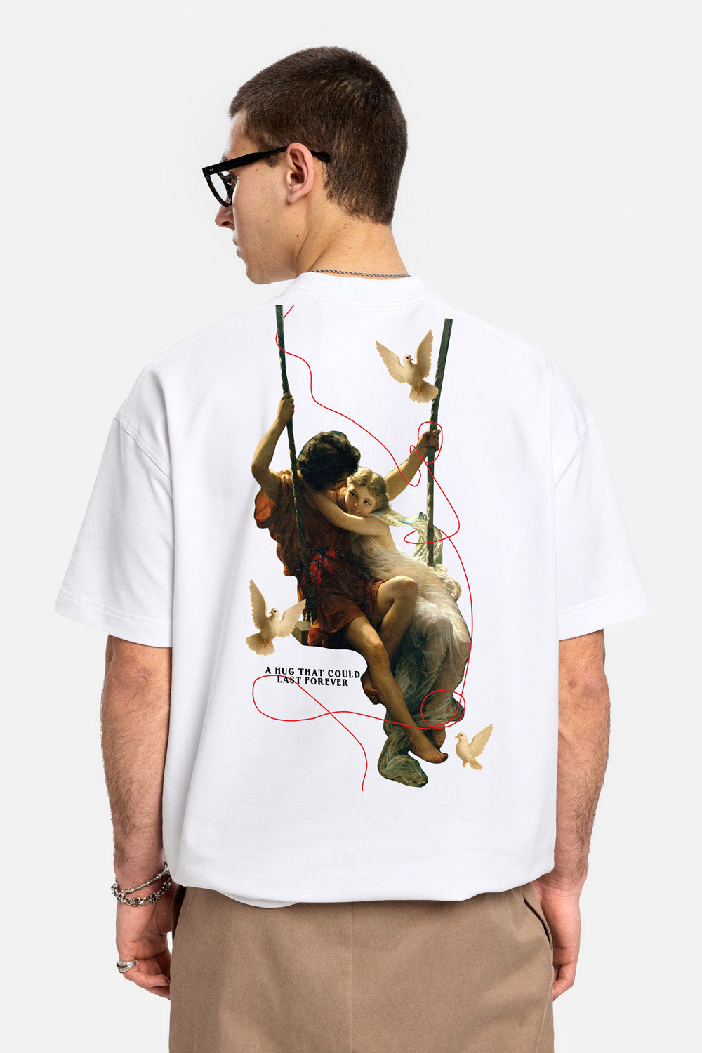 Tricou cu imprimeu Hug 2.0| Barbati | Alb | Stil Modern & Elegant | Confort & Funcționalitate | Atelier Hamza