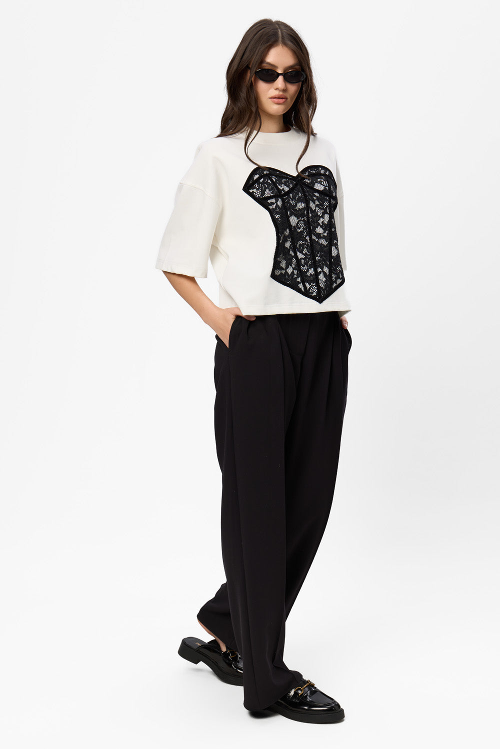 Tricou off-white cu corset cusut Silhouette