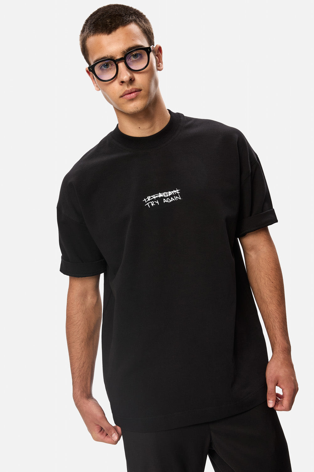 Tricou negru brodat Ra 