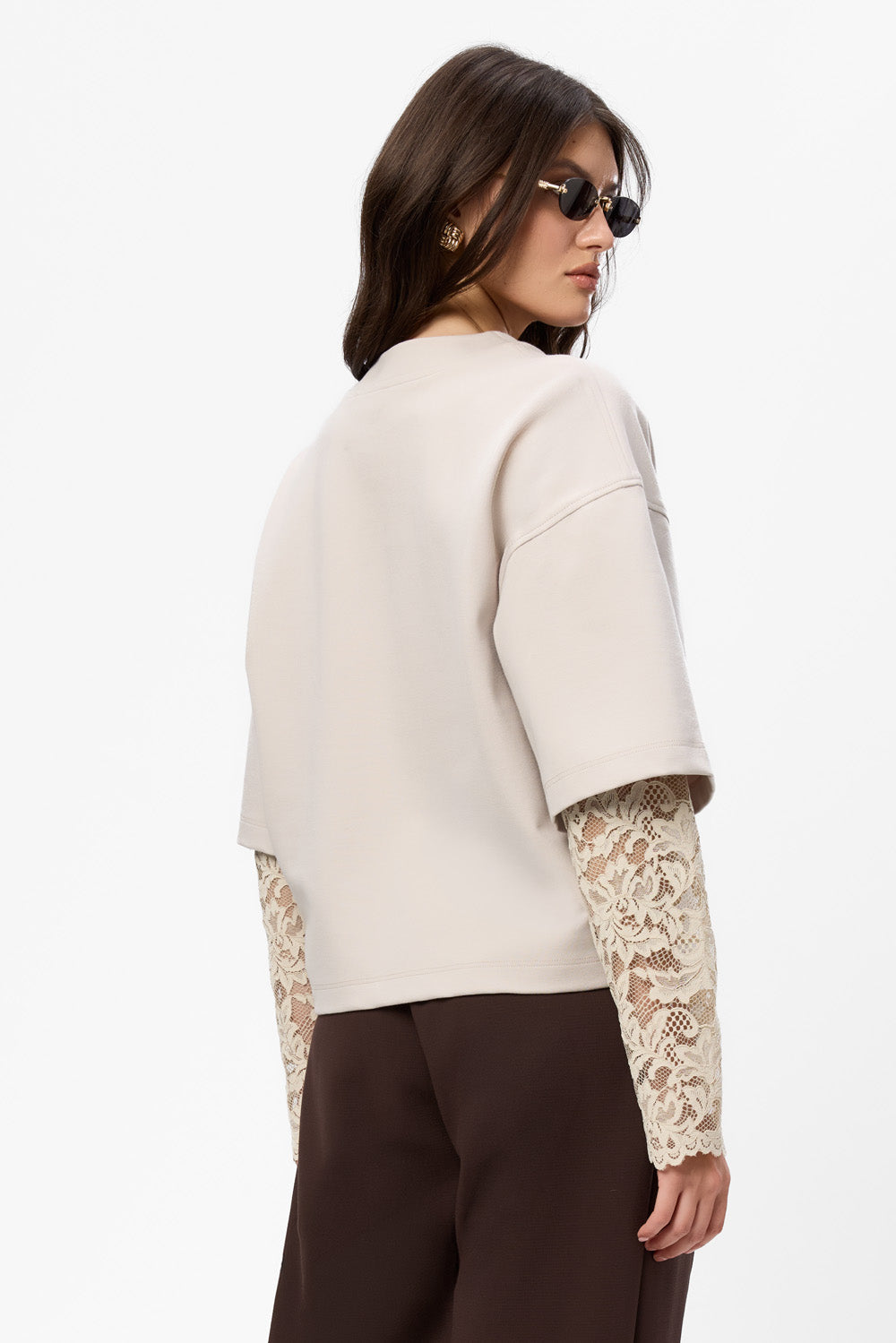Venice off-white Top with lace sleeves